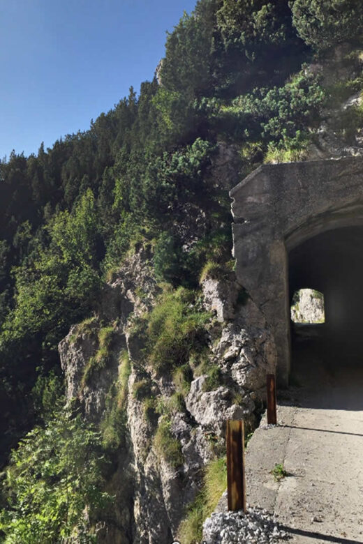 Gallerie verso il passo spina