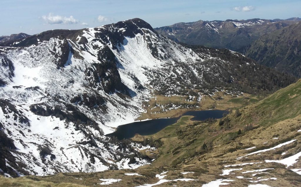 i laghi appena dopo il disgelo