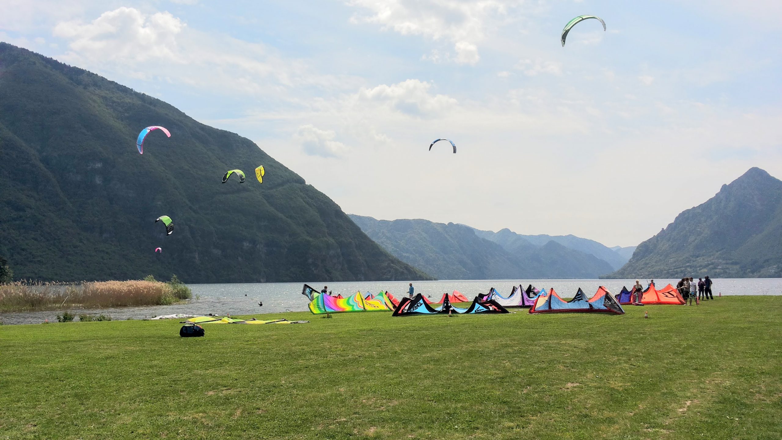 sport del Kitesurf sul lago d'idro
