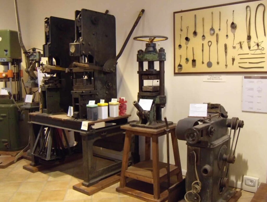 Alcune attrezzature meccaniche allocate nel museo