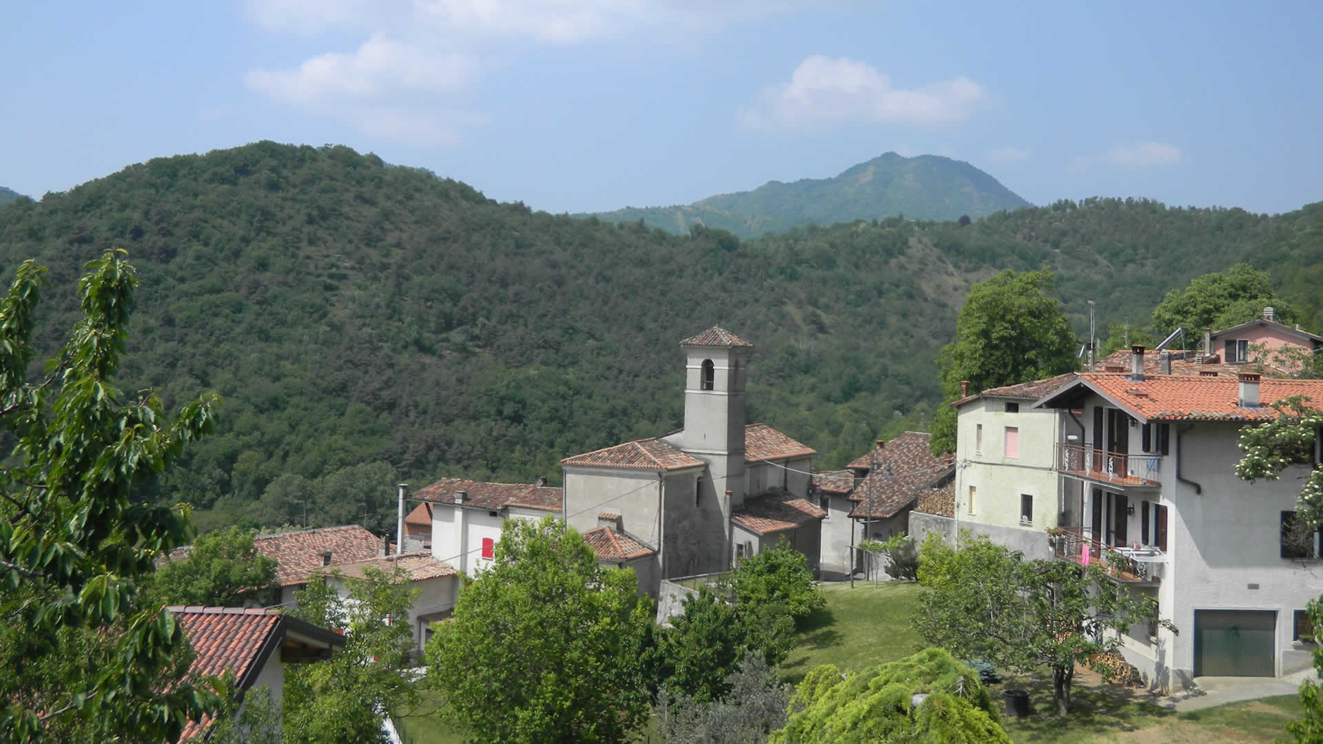 Veduta del borgo di Binzago