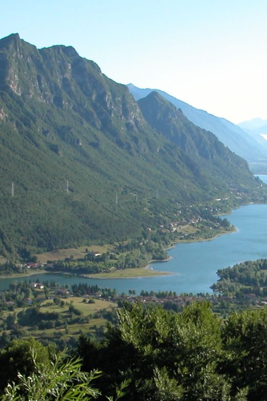 panoramica sull'intero bacino del lago d'Idro